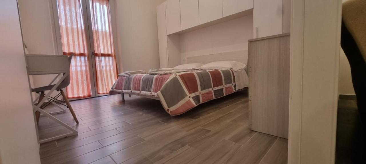 Апартаменти Casa Roma П'яченца Екстер'єр фото